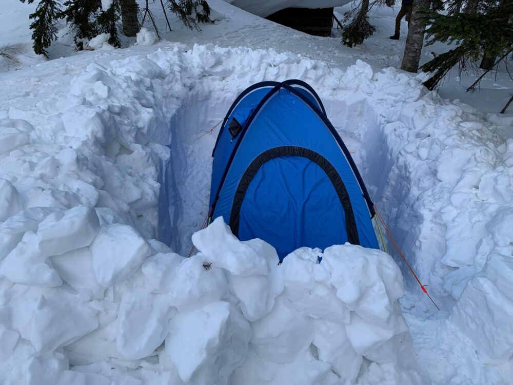極寒の雪山テント泊で 少しでも暖かく過ごす 意外な4つの方法 Futaritozan